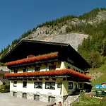 Klammstein Guest house